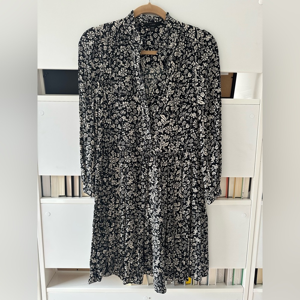 J Crew Floral Black and White Pullover Shirt Dress. NWT.